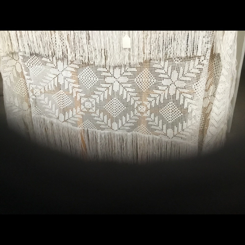 Antique heavy lace and fringe - Picture 3 of 5